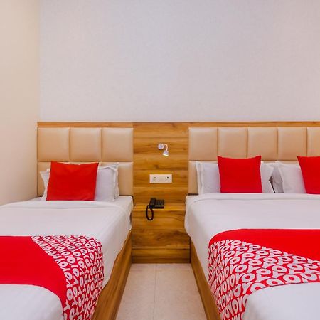 Hotel Sun City Near Saifee Hospital And Hn Reliance Mumbai Bagian luar foto