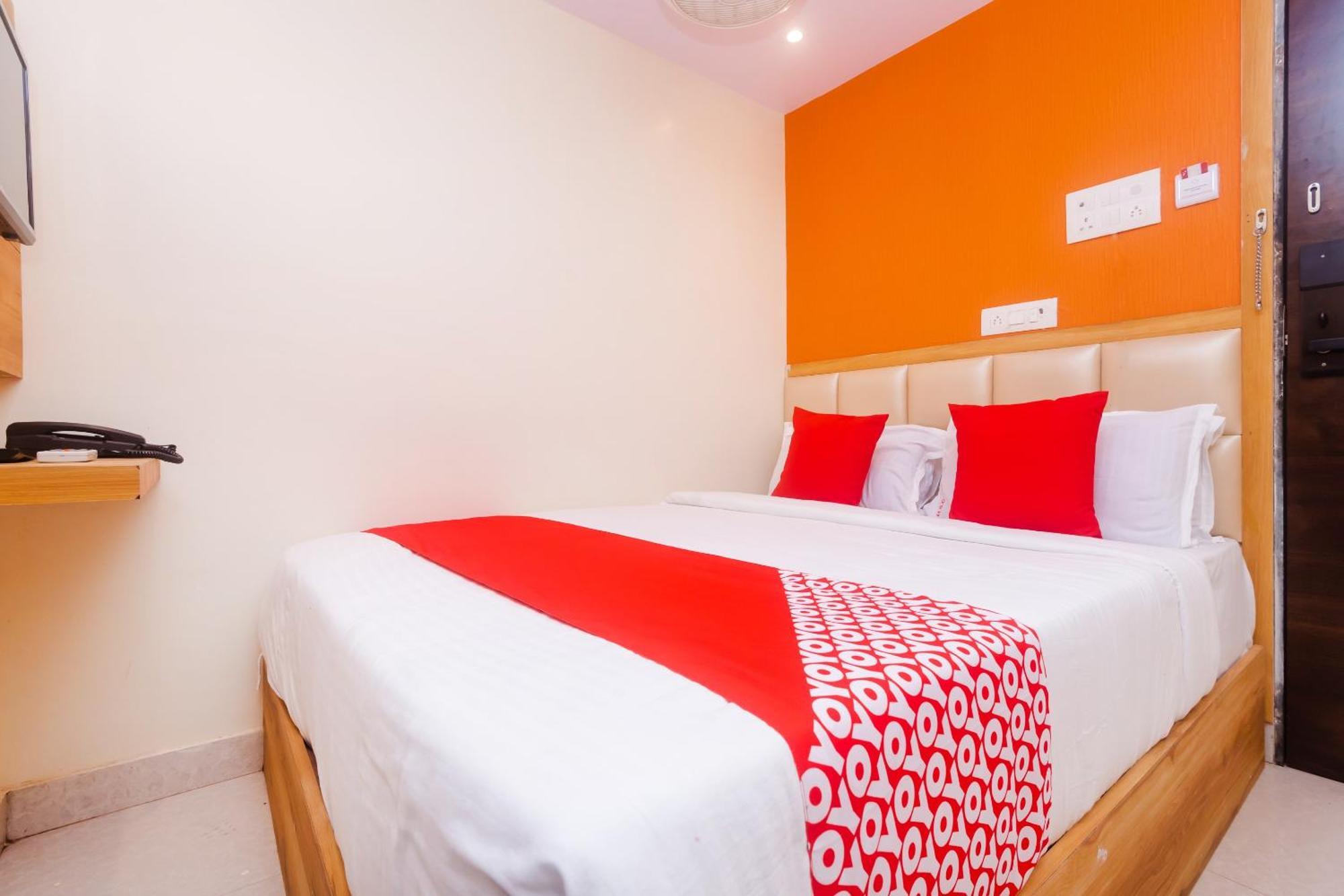 Hotel Sun City Near Saifee Hospital And Hn Reliance Mumbai Bagian luar foto