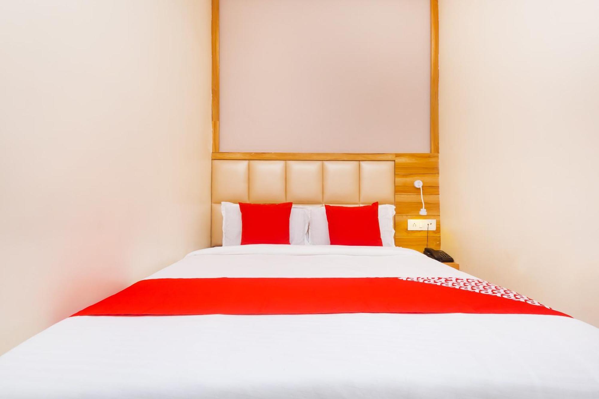 Hotel Sun City Near Saifee Hospital And Hn Reliance Mumbai Bagian luar foto